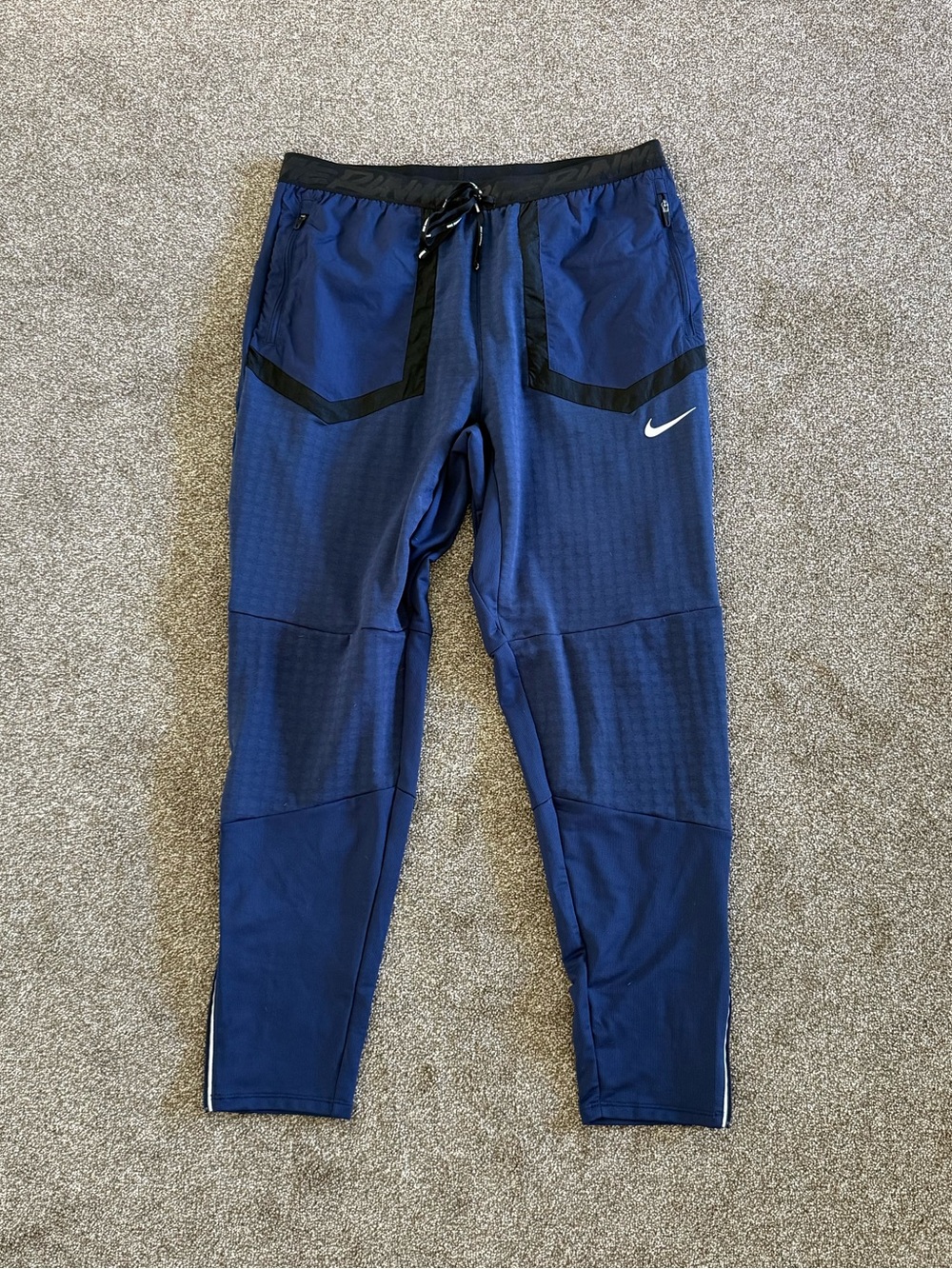 NIKE Navy and Black Athletic Running Joggers with White Swoosh - Sz M